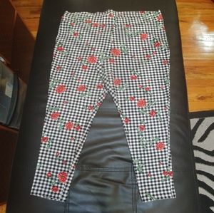 4X Torrid Gingham Rose Premium Leggings